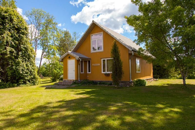 Truu Holiday Houses Ivaste Eksteriør bilde